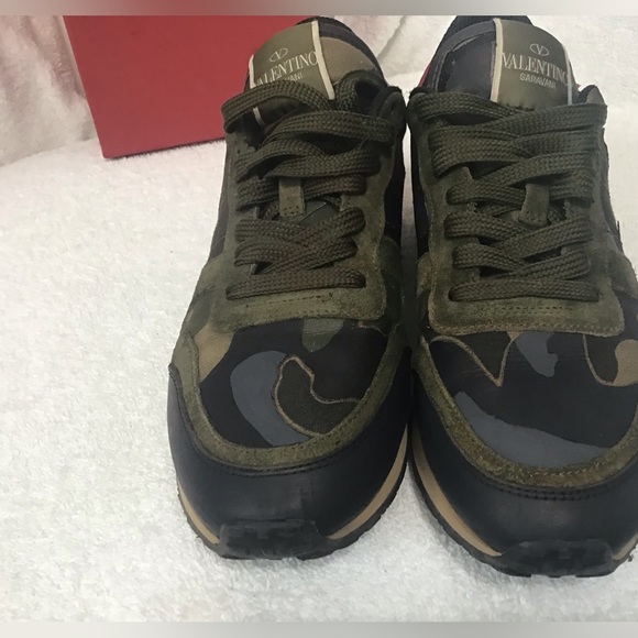 Valentino Camouflage Rockrunner Sneakers - Picture 5 of 10